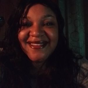 Meet your Posher, Shakina